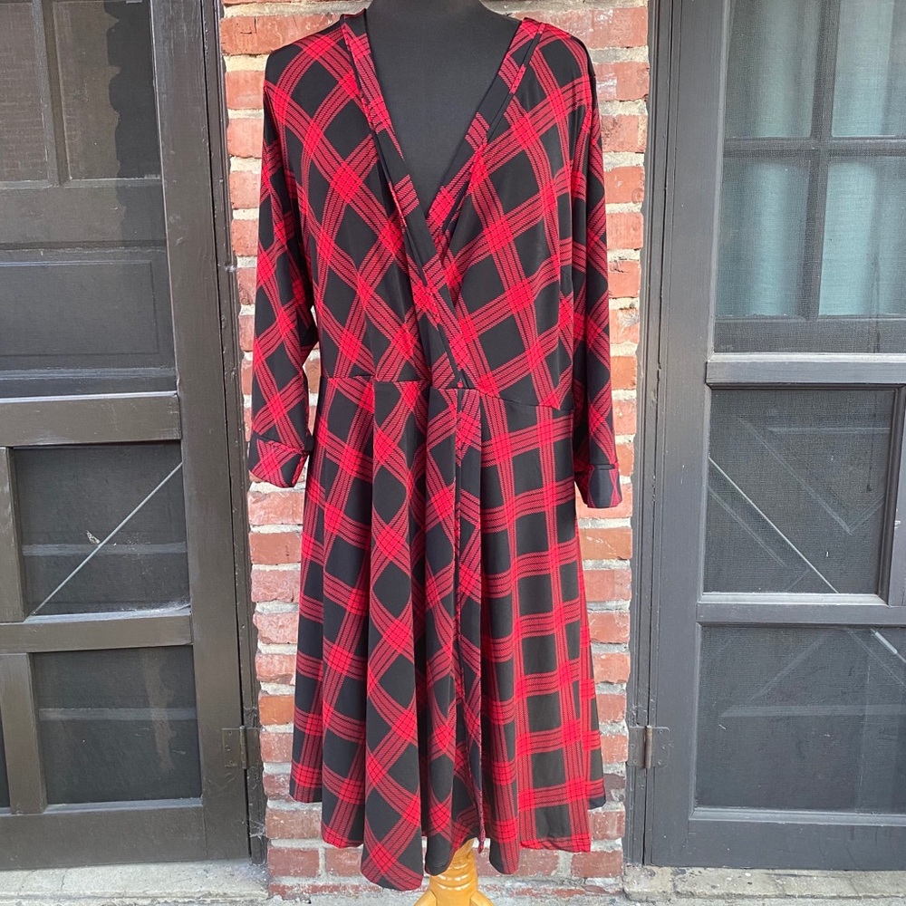 COPY - NWT Torrid Red/Black Plaid Dress 3X